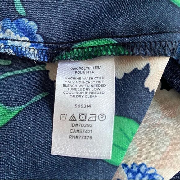 Ann taylor navy Floral Tank Size XXSP - Picture 5 of 6